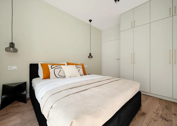 Piotrkowska Z Garazem Blisko Centrum Nowoczesny شقة *